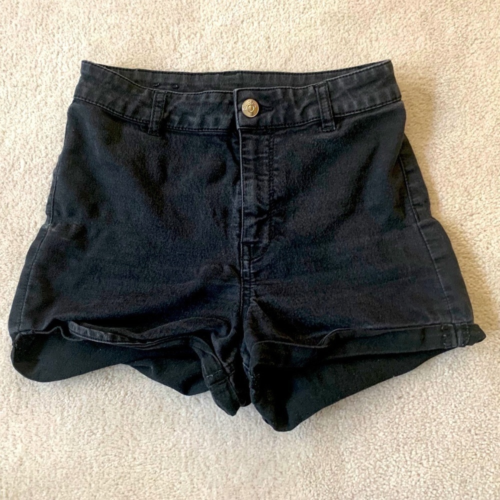 H&M DIVIDED Short jeans size 4/36